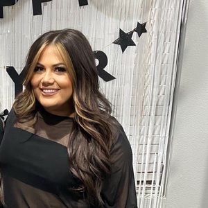 Meet your Posher, Vanessa